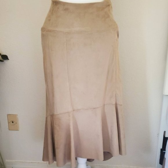 Christian Siriano Dresses & Skirts - Christian Siriano Faux Suede Mermaid Tan Skirt